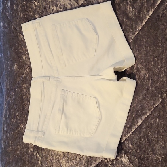 Banana Republic Stretch Denim Shorts, Size 2 Regular - Picture 2 of 3